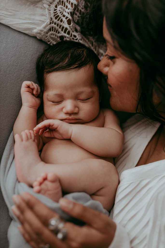 sweet portraits of new family