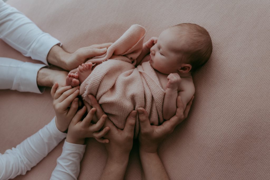 photography og newborn and family