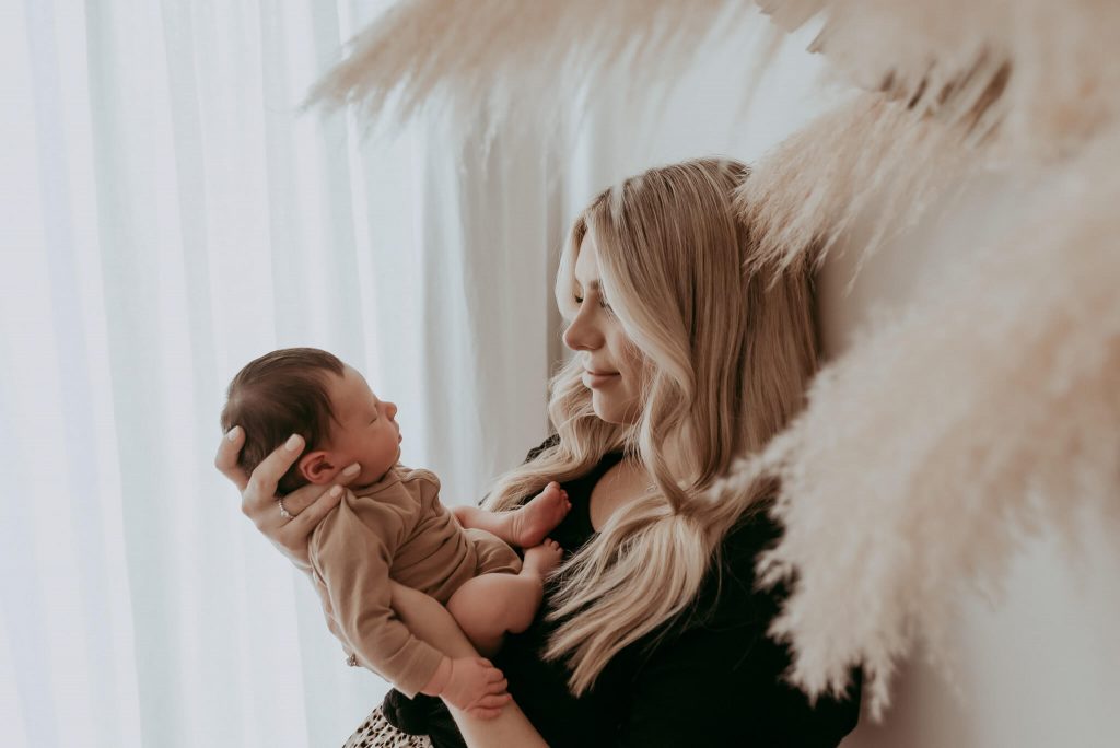 find a bbay photographer in melbourne