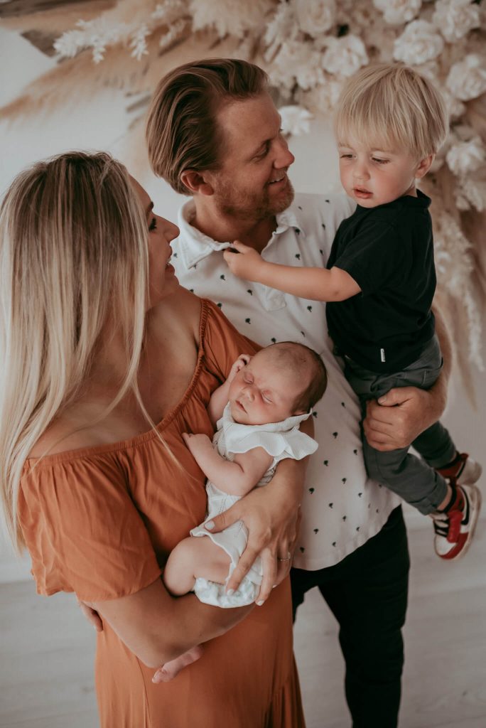 tips for family newborn session