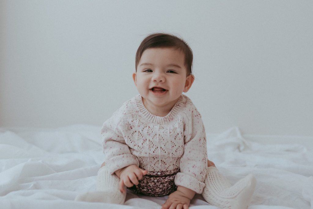 photoshoot of sitting baby milestone