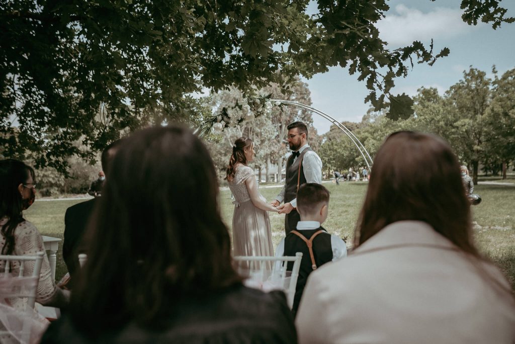 romantic love wedding in melbourne gardens
